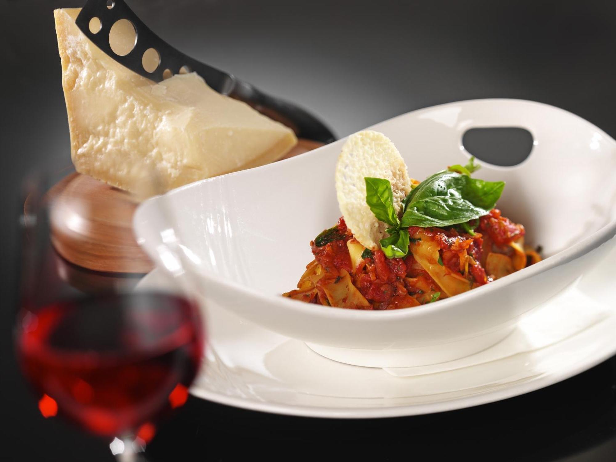 Restaurant & Design Hotel Noem Arch Brno Ngoại thất bức ảnh