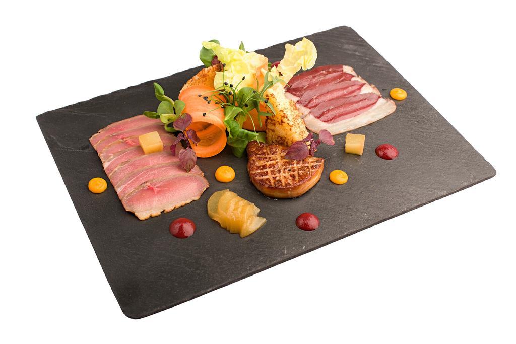 Restaurant & Design Hotel Noem Arch Brno Ngoại thất bức ảnh