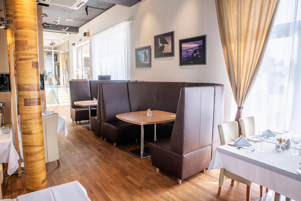 Restaurant & Design Hotel Noem Arch Brno Ngoại thất bức ảnh