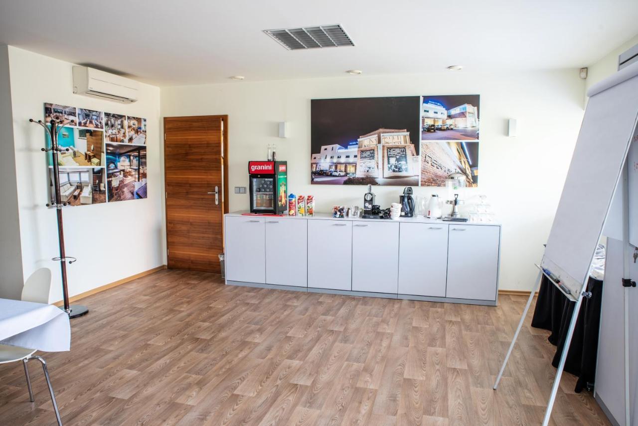 Restaurant & Design Hotel Noem Arch Brno Ngoại thất bức ảnh