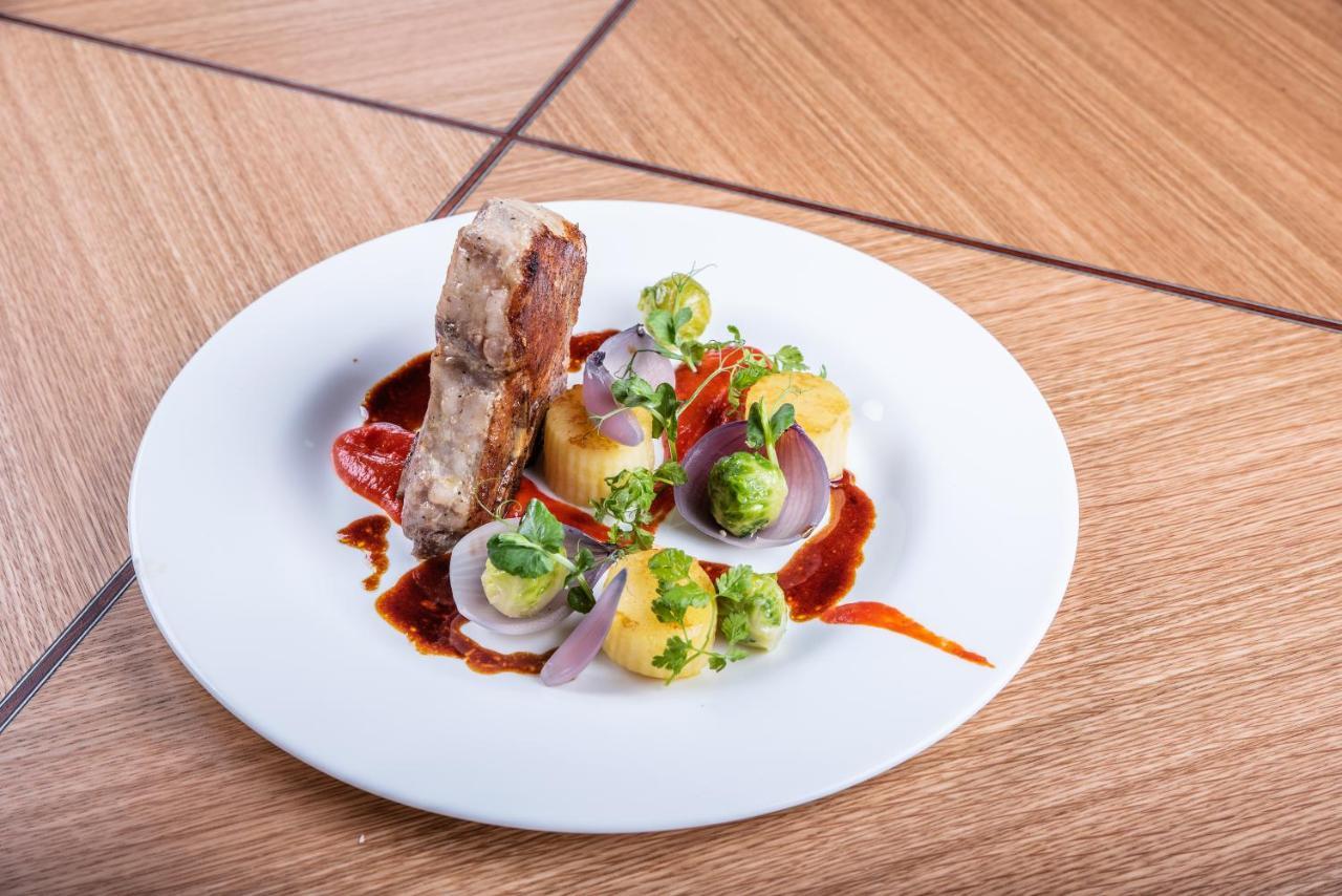 Restaurant & Design Hotel Noem Arch Brno Ngoại thất bức ảnh