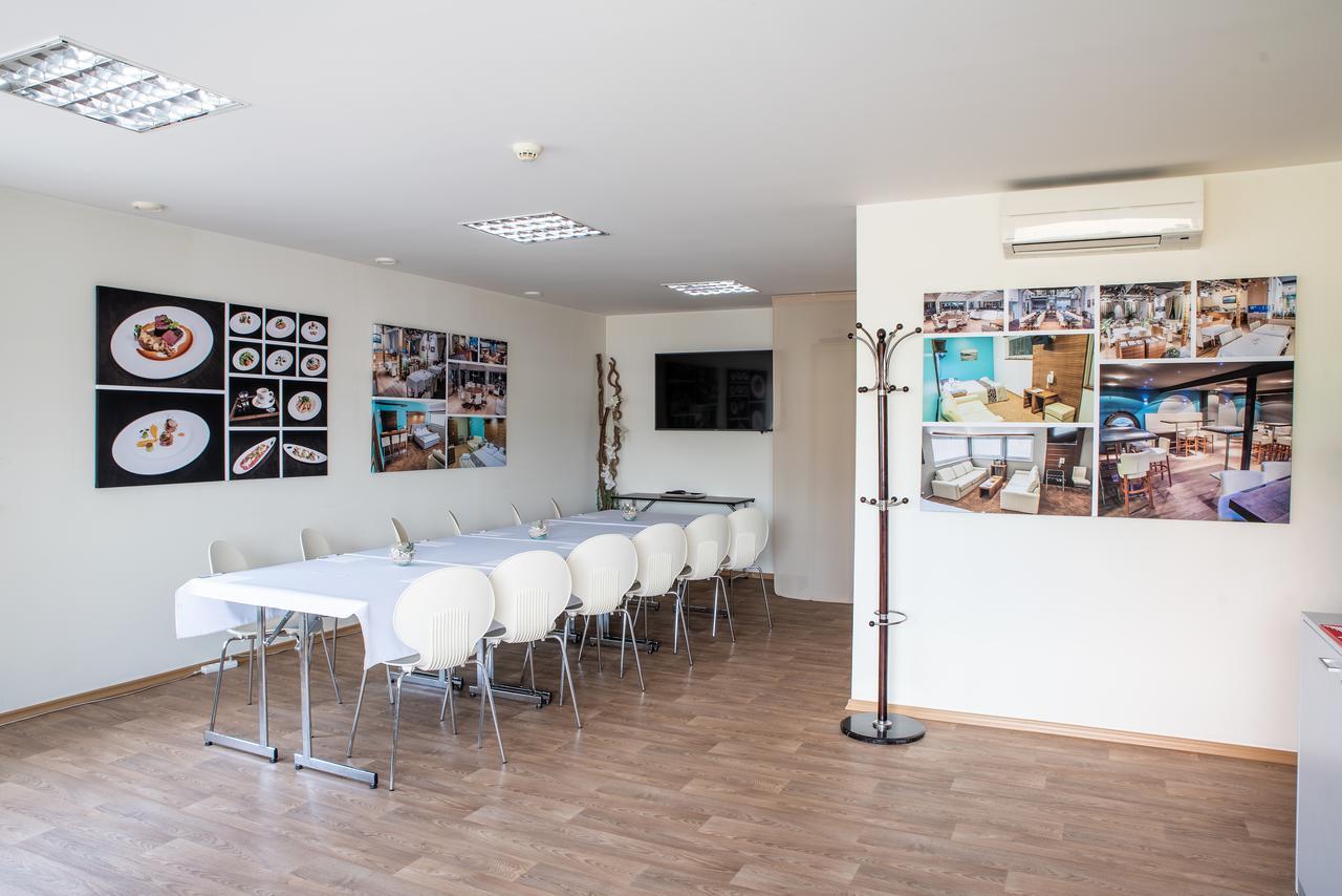 Restaurant & Design Hotel Noem Arch Brno Ngoại thất bức ảnh