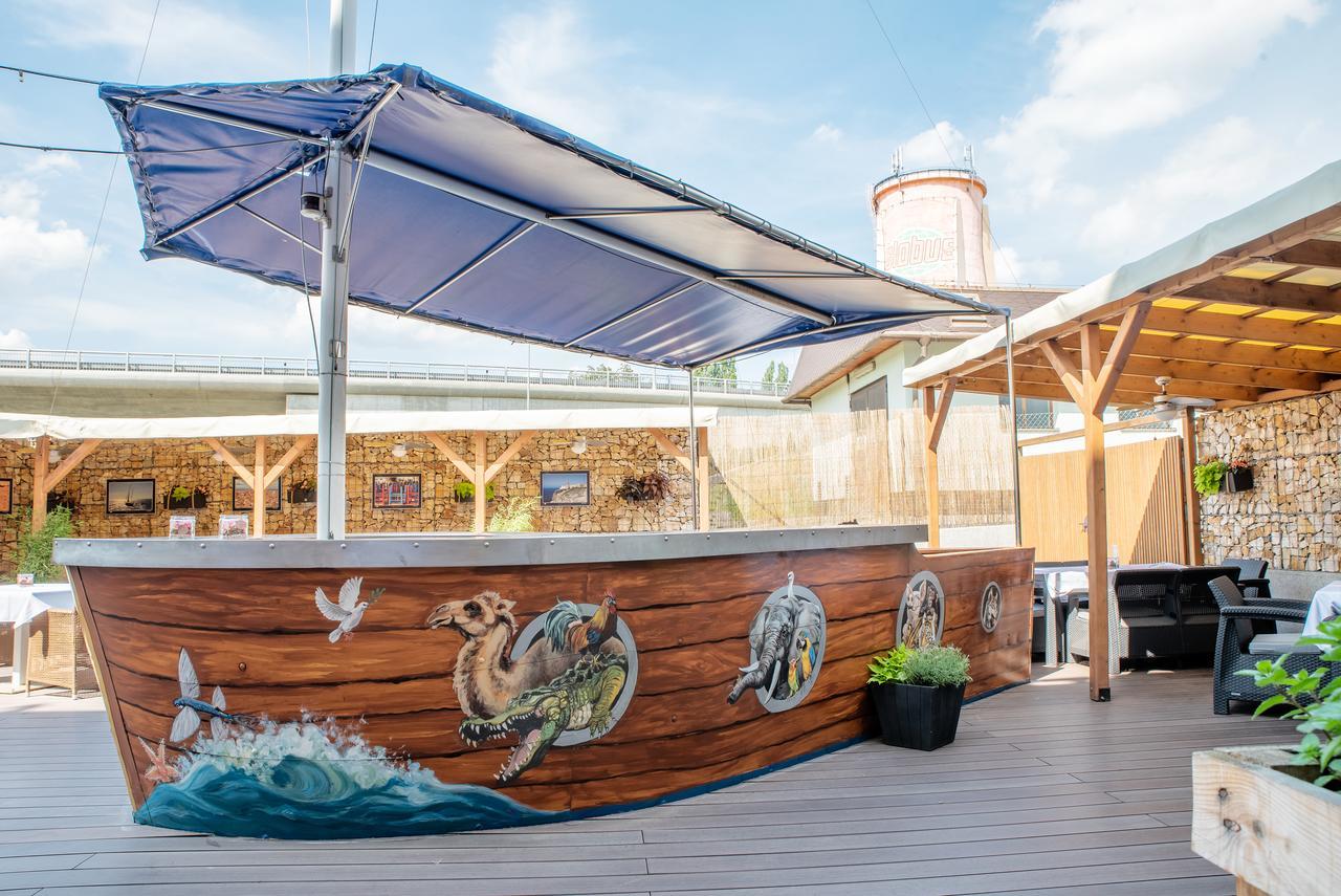 Restaurant & Design Hotel Noem Arch Brno Ngoại thất bức ảnh