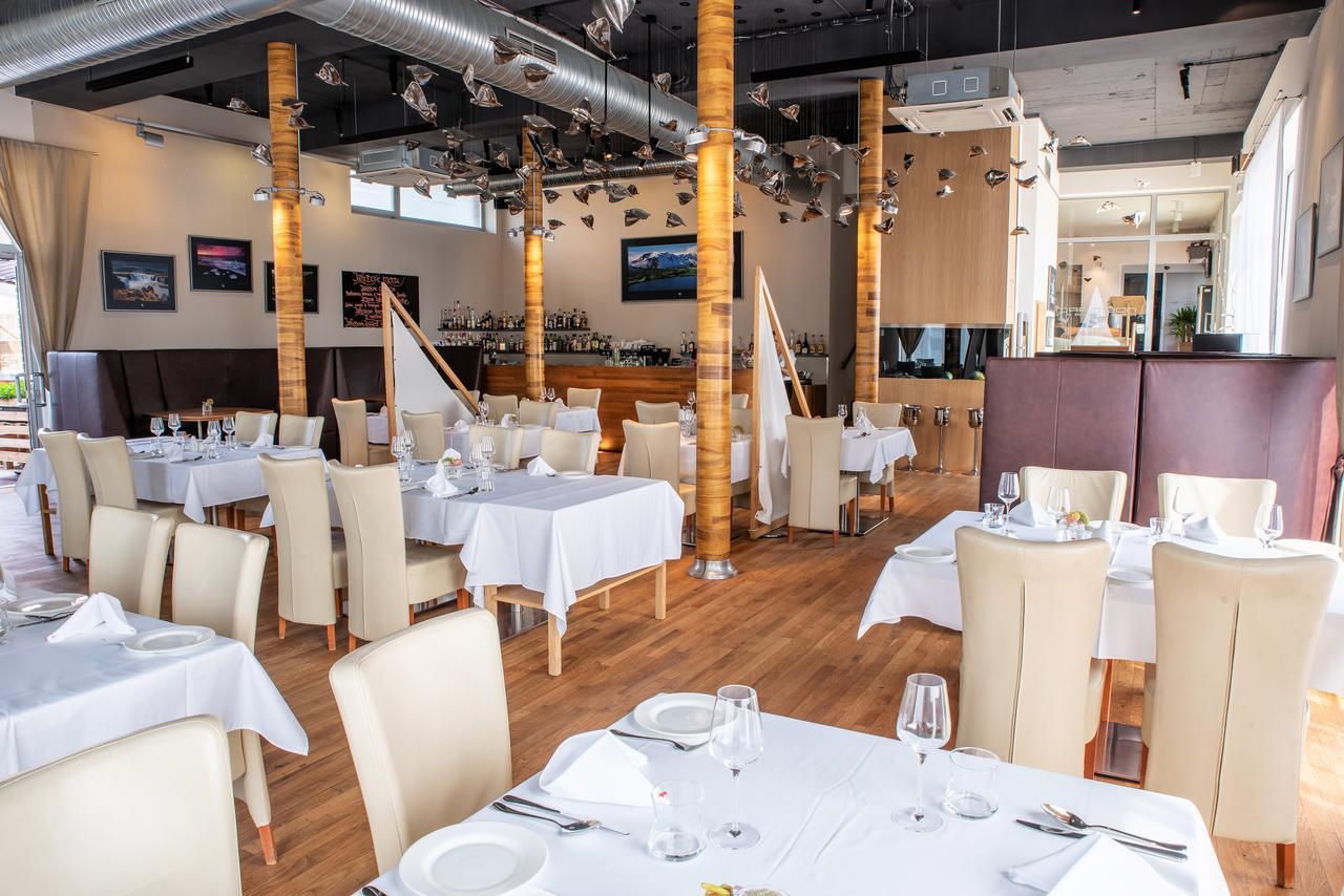 Restaurant & Design Hotel Noem Arch Brno Ngoại thất bức ảnh