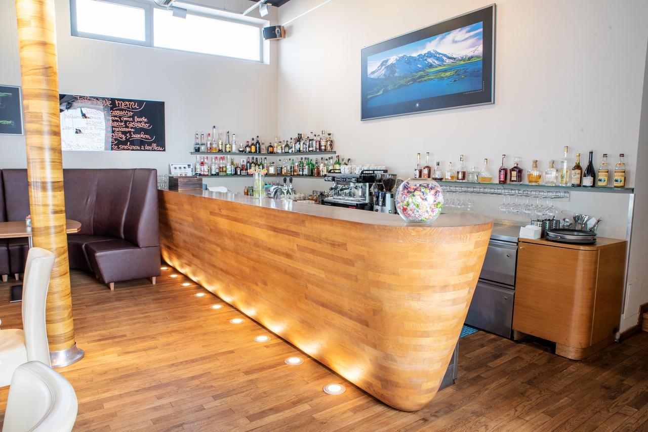 Restaurant & Design Hotel Noem Arch Brno Ngoại thất bức ảnh
