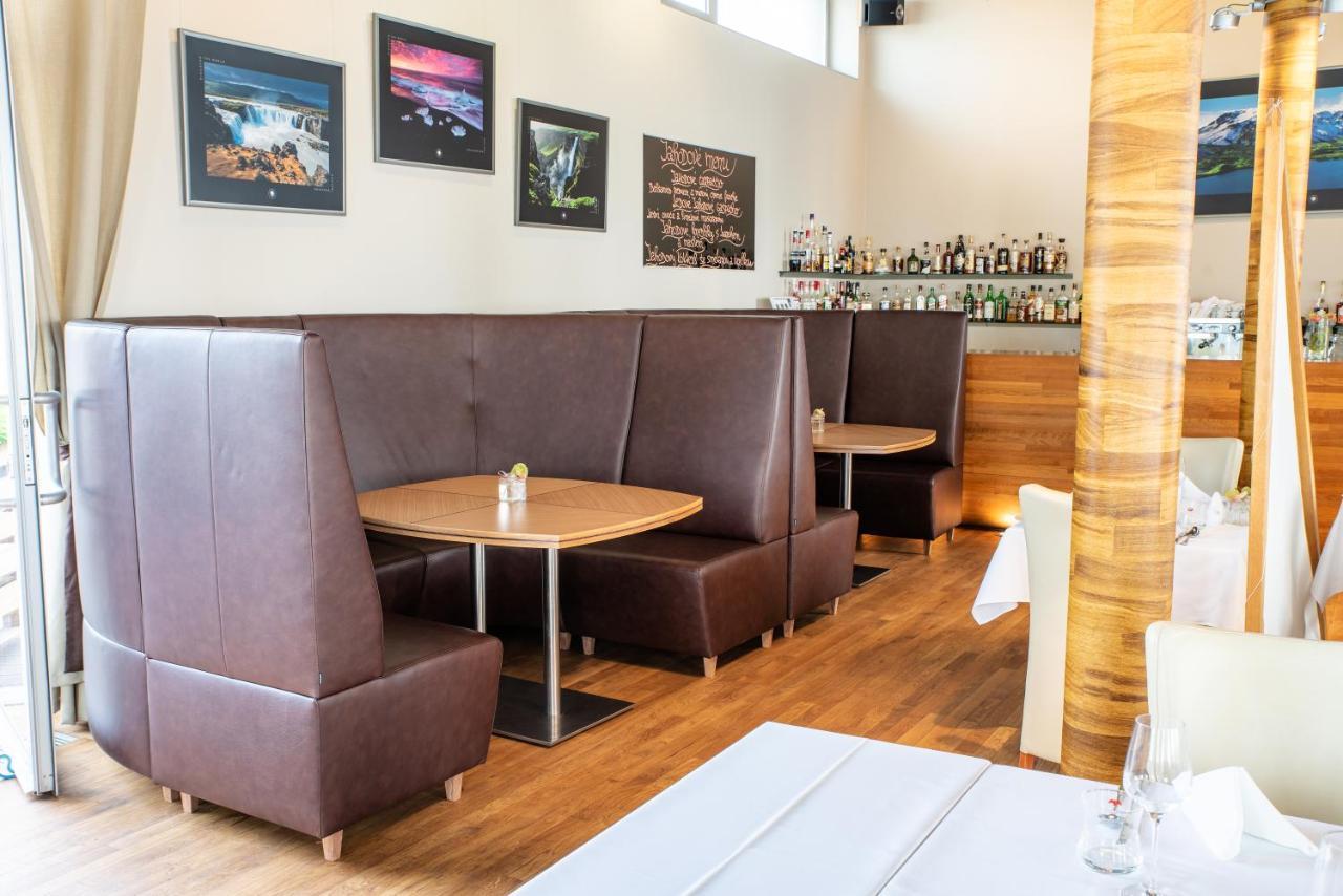 Restaurant & Design Hotel Noem Arch Brno Ngoại thất bức ảnh