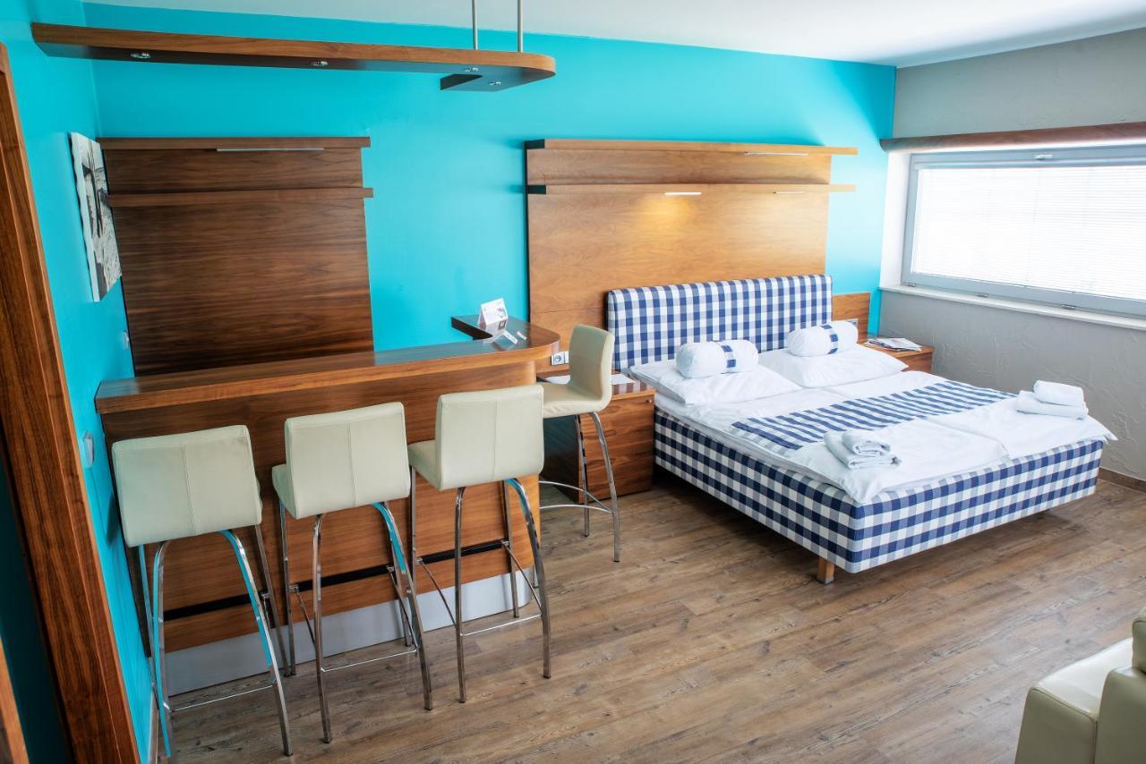 Restaurant & Design Hotel Noem Arch Brno Ngoại thất bức ảnh